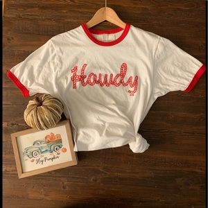 HOWDY TEE 🐎 🤠 👢